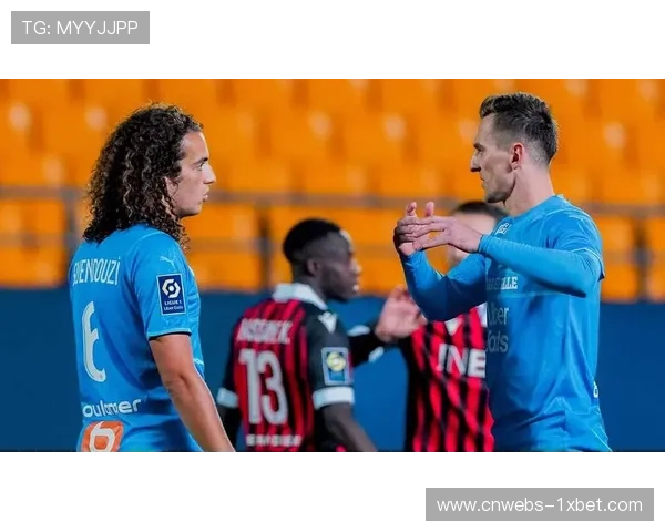 马赛5-1大胜尼斯暂登榜首，格林伍德双响奥巴梅扬传射