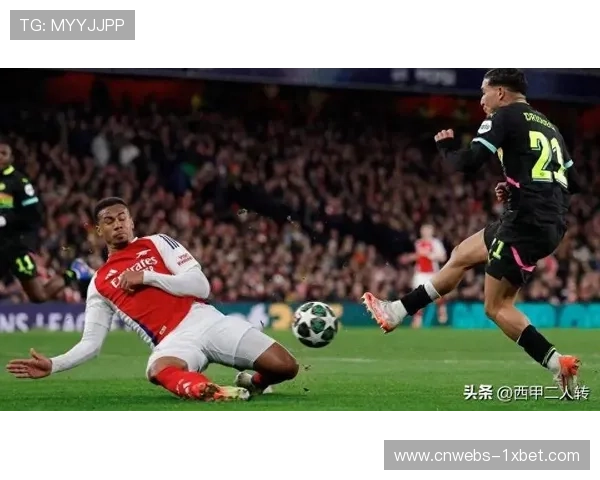 错失的绝杀：加布里埃尔头球中柱瞬间，阿森纳与三分擦肩而过