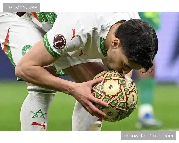 VAR录音曝光皇马点球改判全过程，主裁金特罗取消黄牌判罚点球